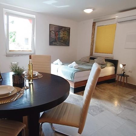 פיראן Apartment Tantadruj מראה חיצוני תמונה